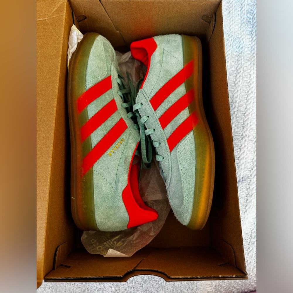 Gazelle pulse mint rare color